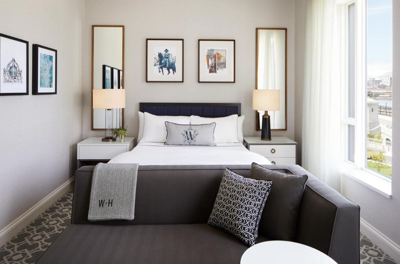 The Whitney 5*