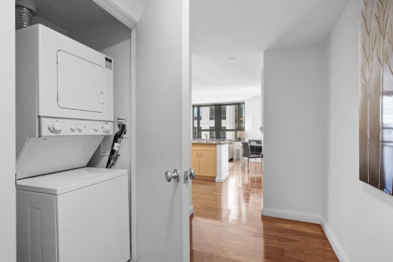 Global Luxury At China Town Apartment Boston