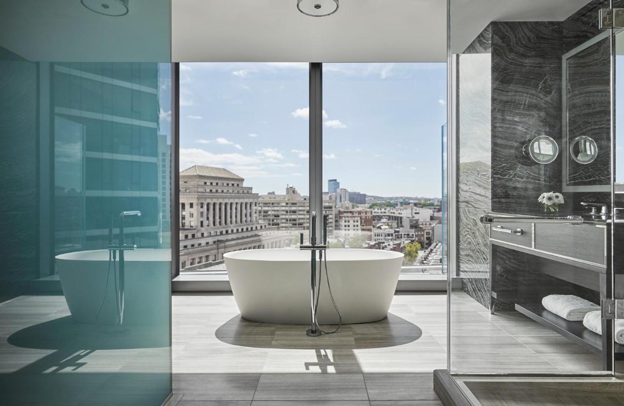 Four Seasons One Dalton Street, Hotel 5*