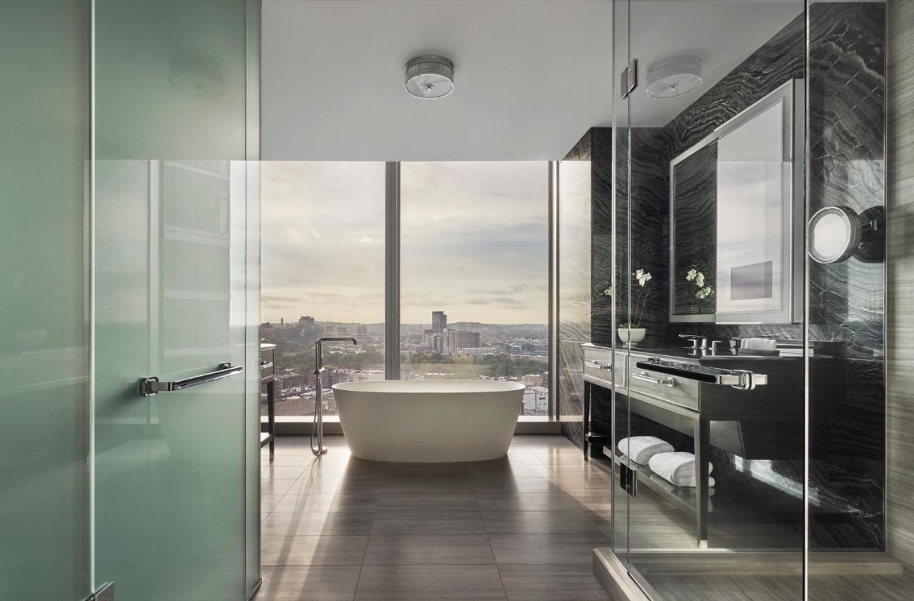 Four Seasons One Dalton Street, Boston