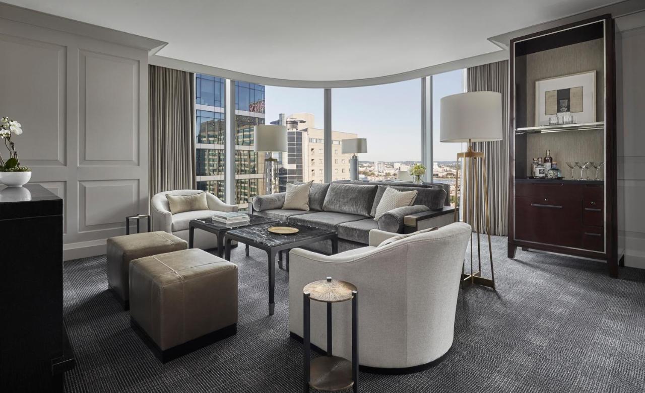 Four Seasons One Dalton Street, 5* Boston