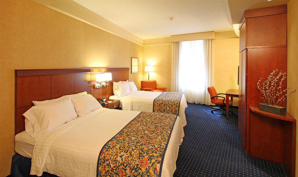 Courtyard Copley Square Hotel Boston