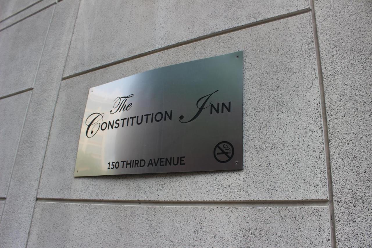 Hotel Constitution 2*