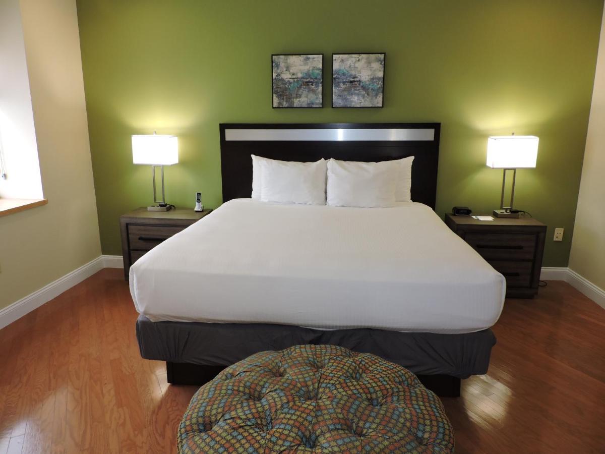 Buckminster 3* Boston