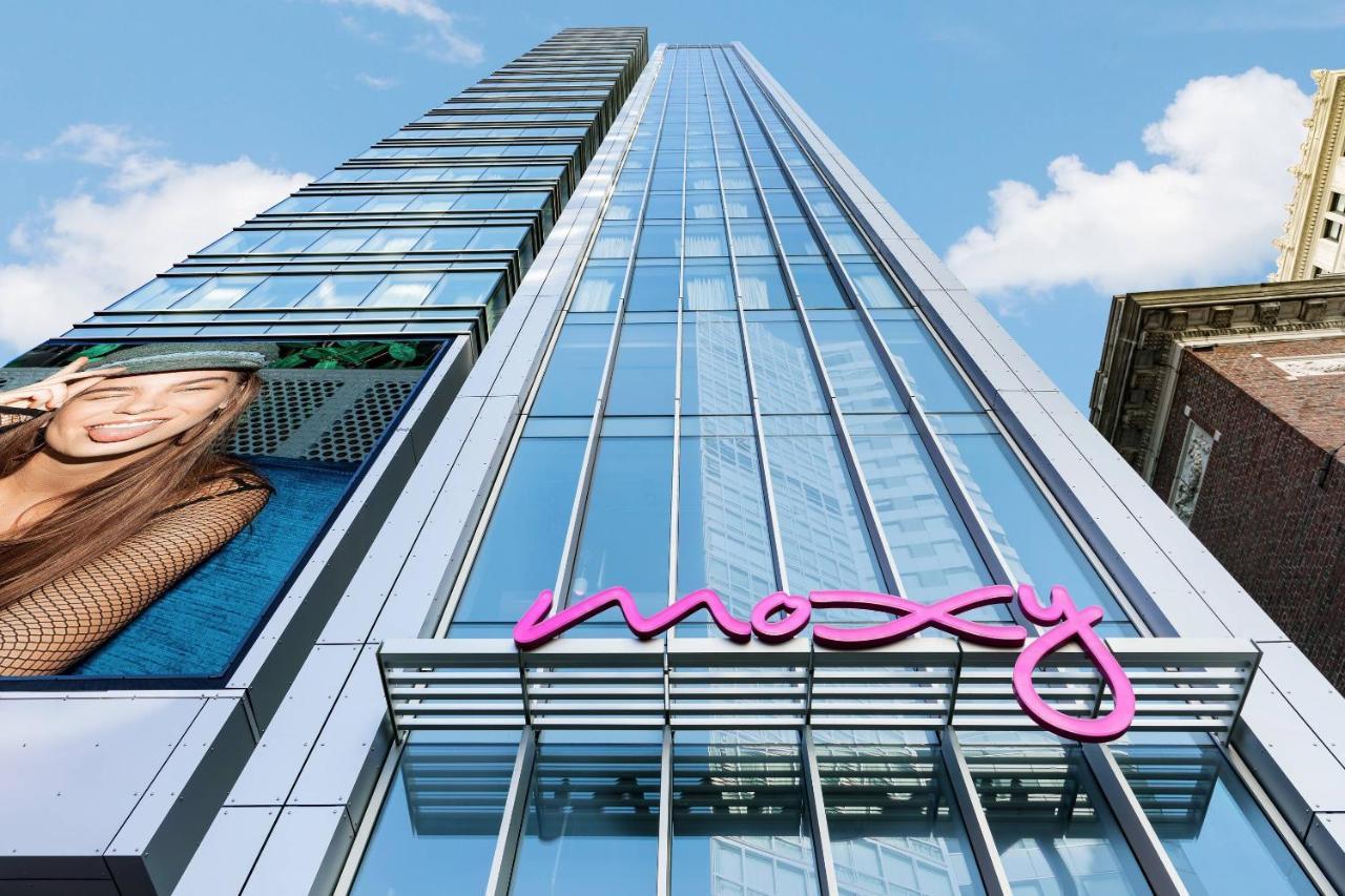 Moxy Downtown Hotel 4*
