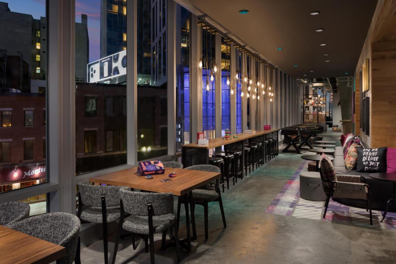 Hotel Moxy Downtown 4*