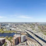 N Station Studio W Gym Wd Nr Td Garden Bos-637