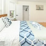 80-2 Newly Renovated, Luxury Apt In Boston