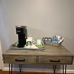 Peaceful 1Br Easy Commute, Urban Suburban Mix Feel In Boston