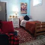 Bluejay Room