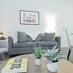 Bright Studio In Brighton By Sonder