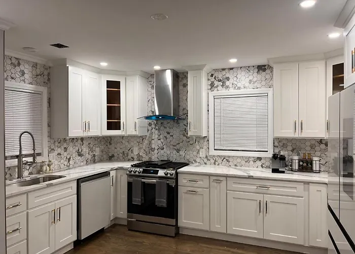 Single Family Home Only Long Term Booking Of 28 Days Or Longer
