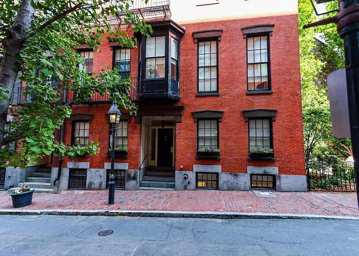 Charming & Stylish Studio On Beacon Hill #6