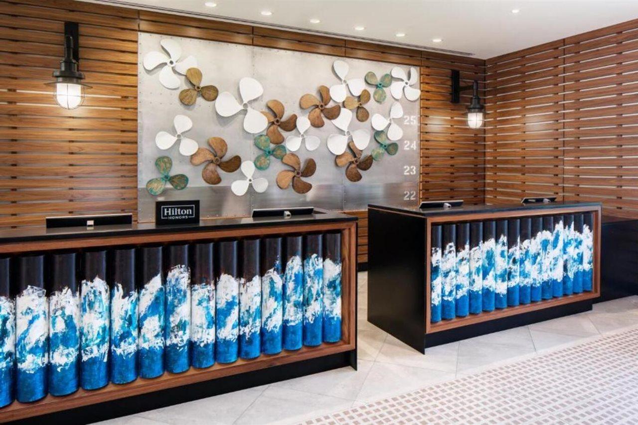 Homewood By Hilton Seaport District Hotel 3*