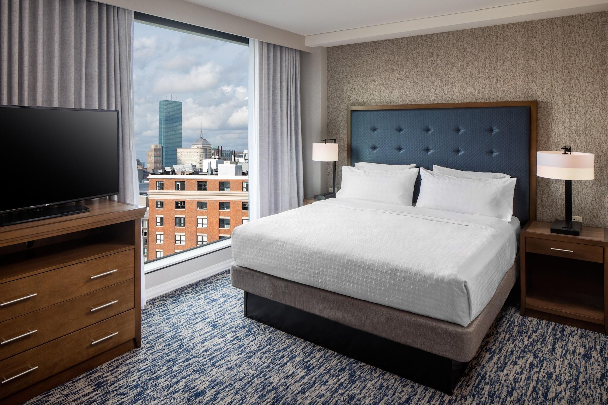 Homewood By Hilton Seaport District Hotel 3*