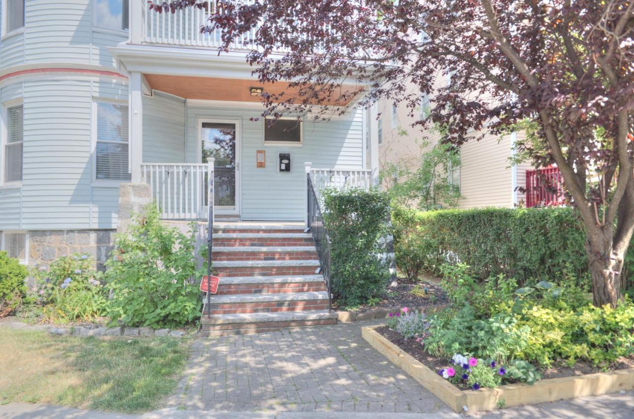 Bright & Spacious Apartment, Mins From Downtown Boston, Parking Apartamento *