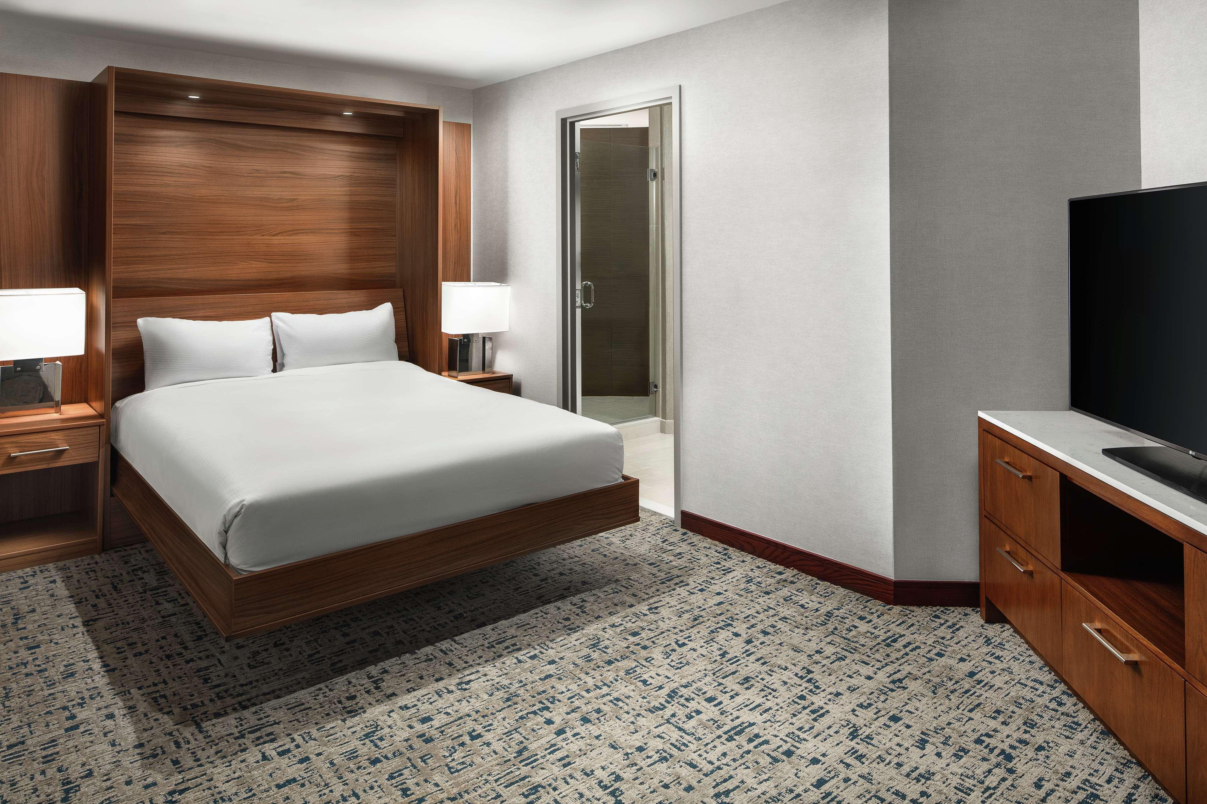 Hilton Logan Airport Hotel