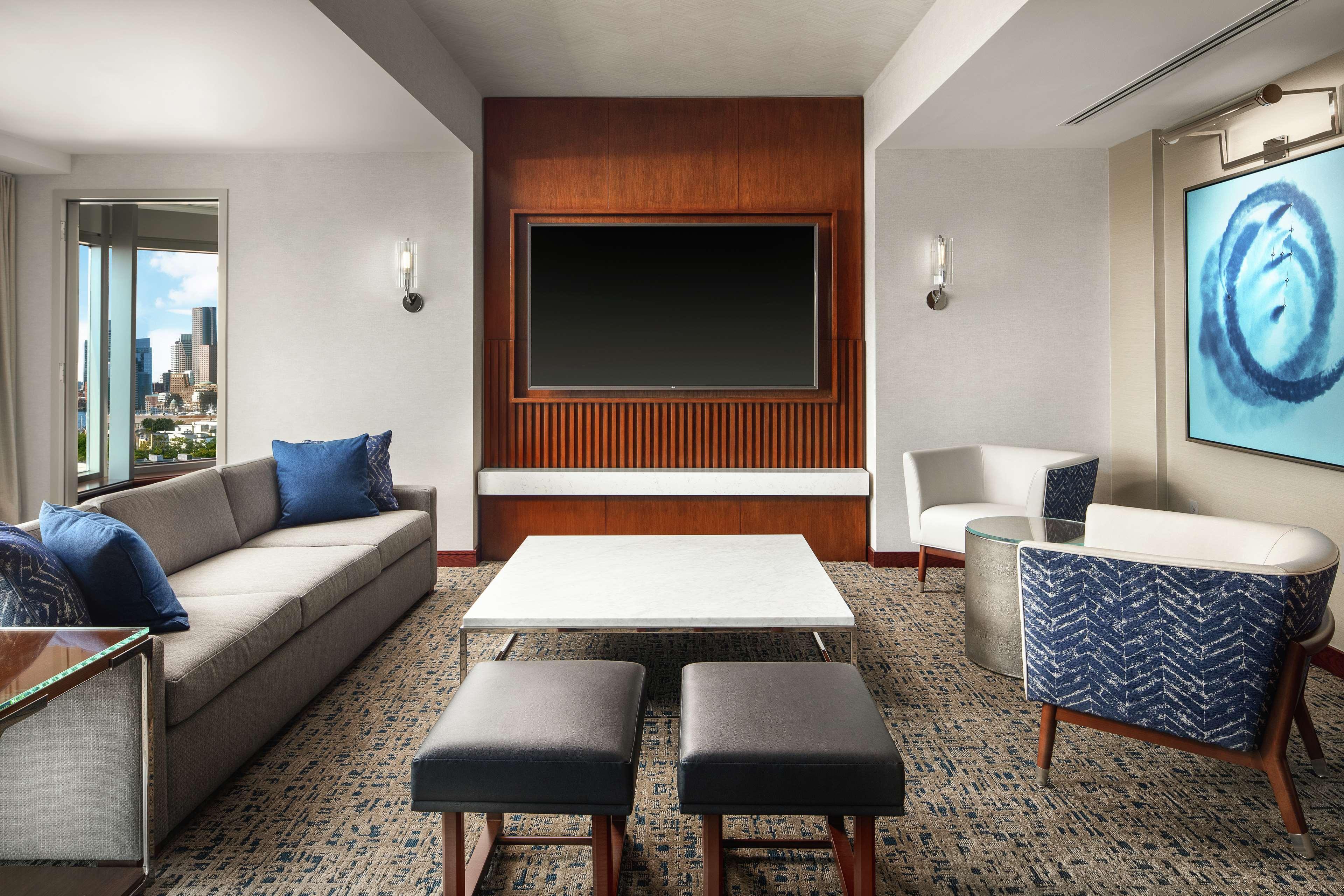 Hilton Logan Airport Hotel