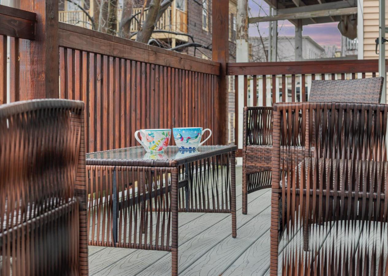 Bright & Spacious Apartment, Mins From Downtown Boston, Parking