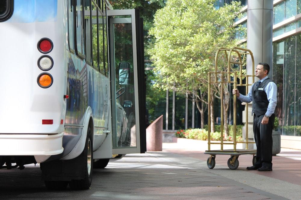 Hilton Logan Airport Hotel