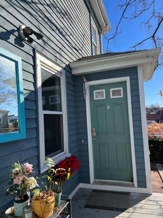 Apartment Beautiful Townhouse, 2 Bedrooms, 2 Bath *