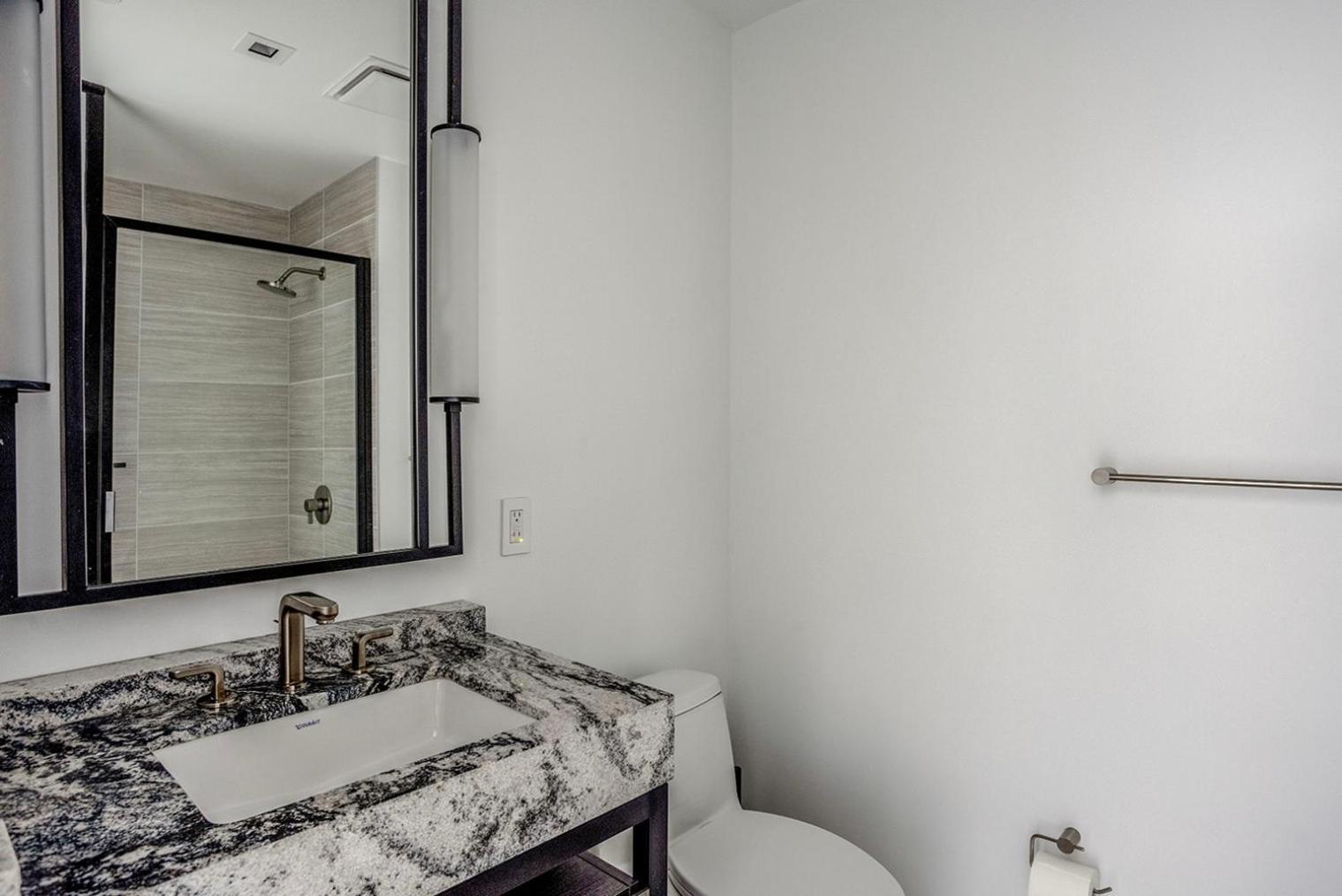 Seaport W Fitness Close To Shops Dining Bos-990 * Boston