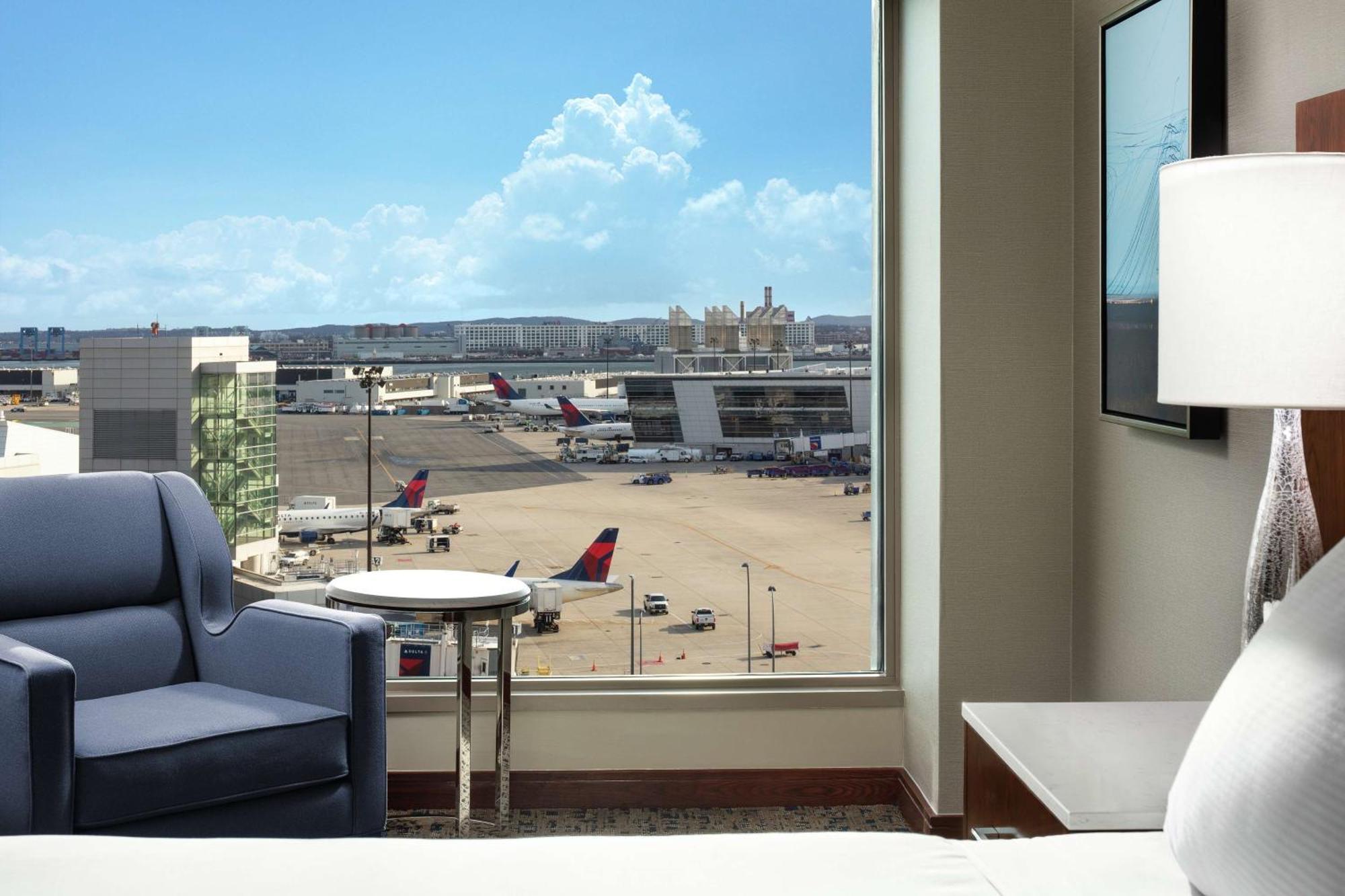 Hotel Hilton Logan Airport