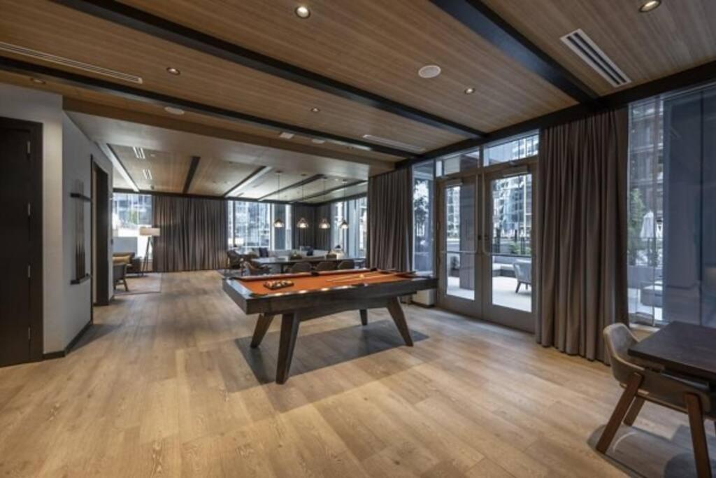 Modern Seaport Oasis Apartment