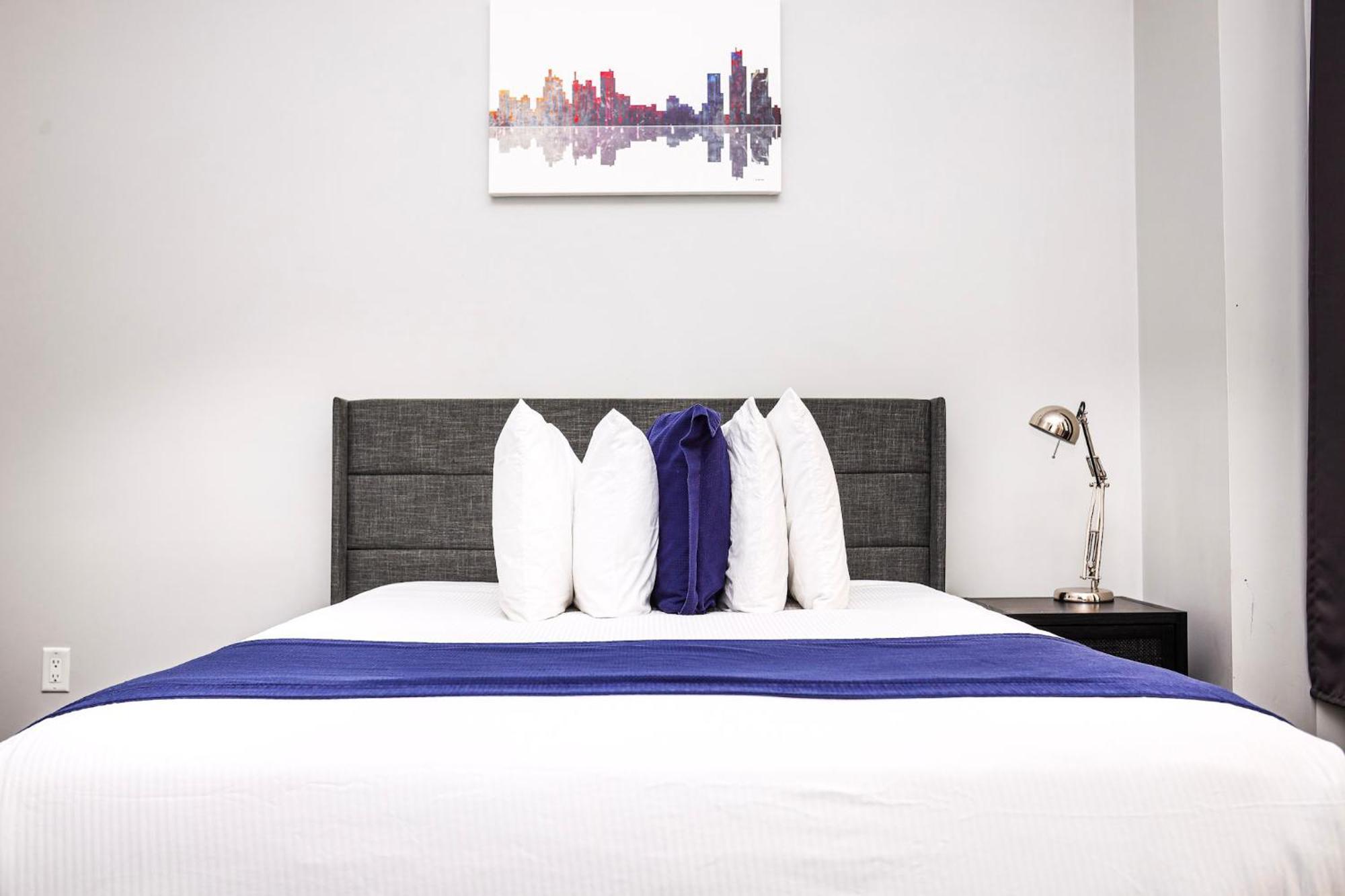 Apartment Large Stylish Newbury Street W/ Kitchen Boston