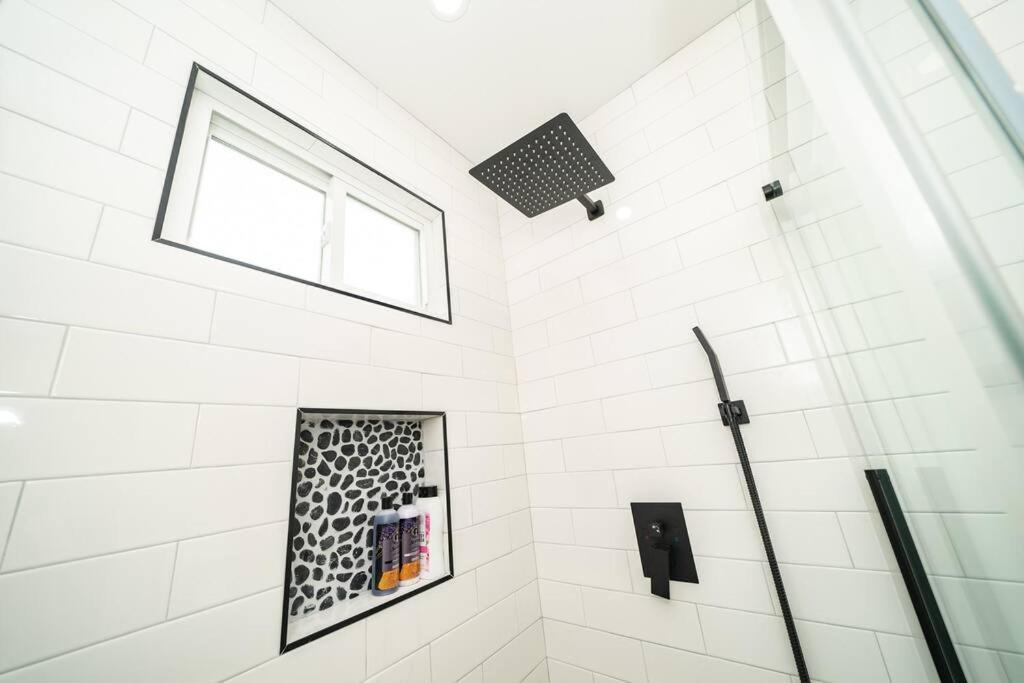 Apartment 80-2 Newly Renovated, Luxury In Boston