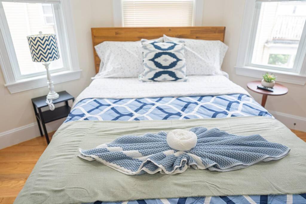 80-2 Newly Renovated, Luxury In Apartment *