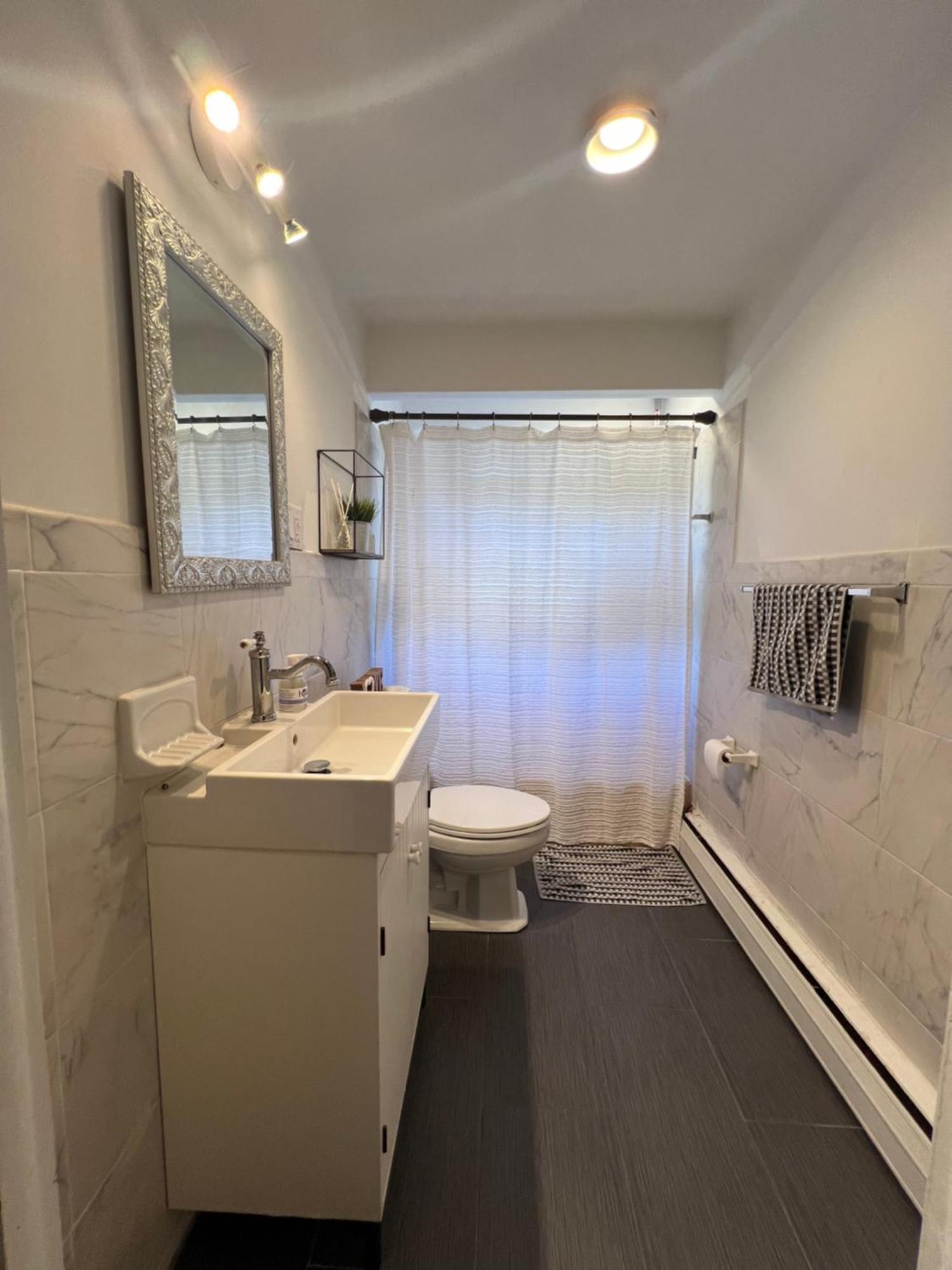 Homestay Peaceful 1br Easy Commute, Urban Suburban Mix Feel In Boston