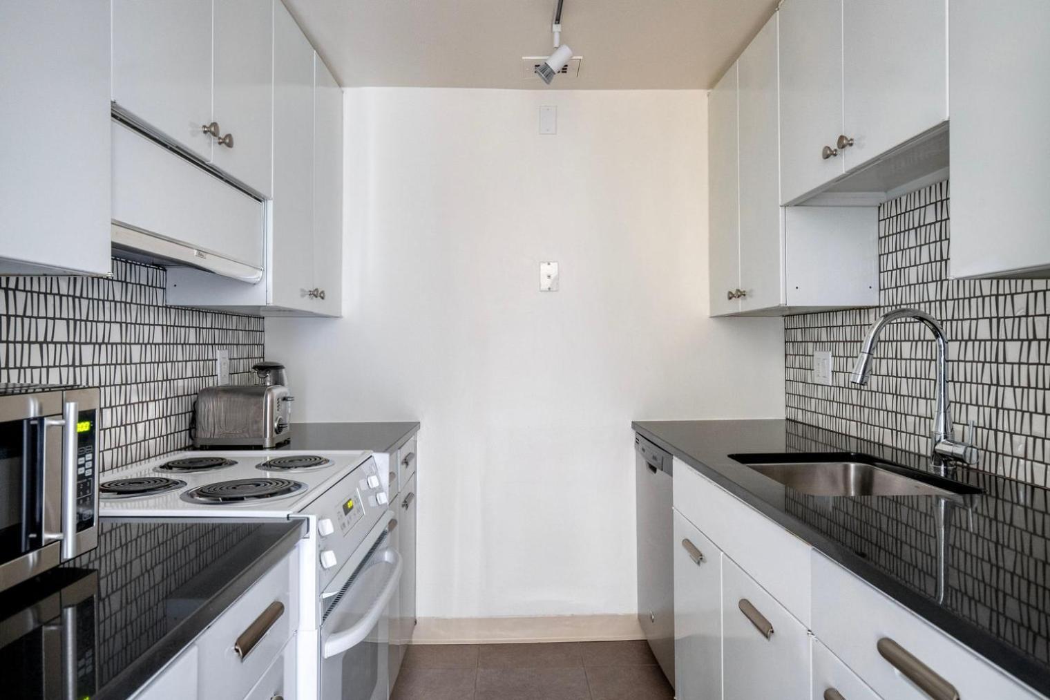 Back Bay 1br W Gym Nr Copley T Bos-875 * Boston