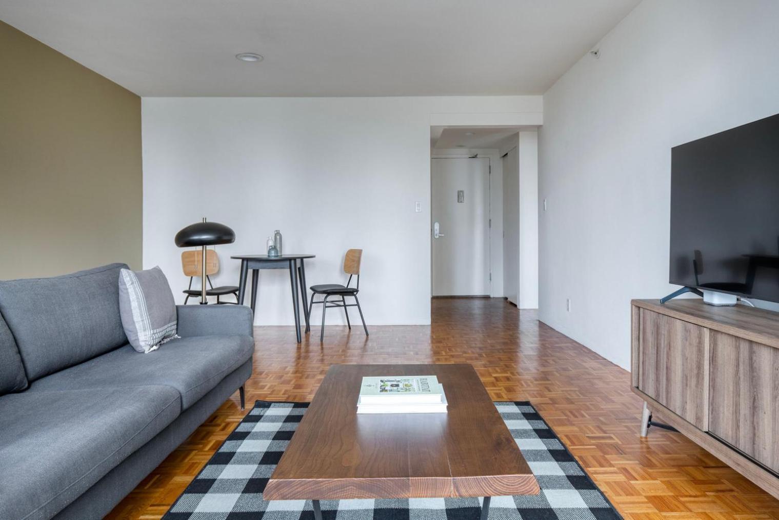 Back Bay 1br W Gym Nr Copley T Bos-875