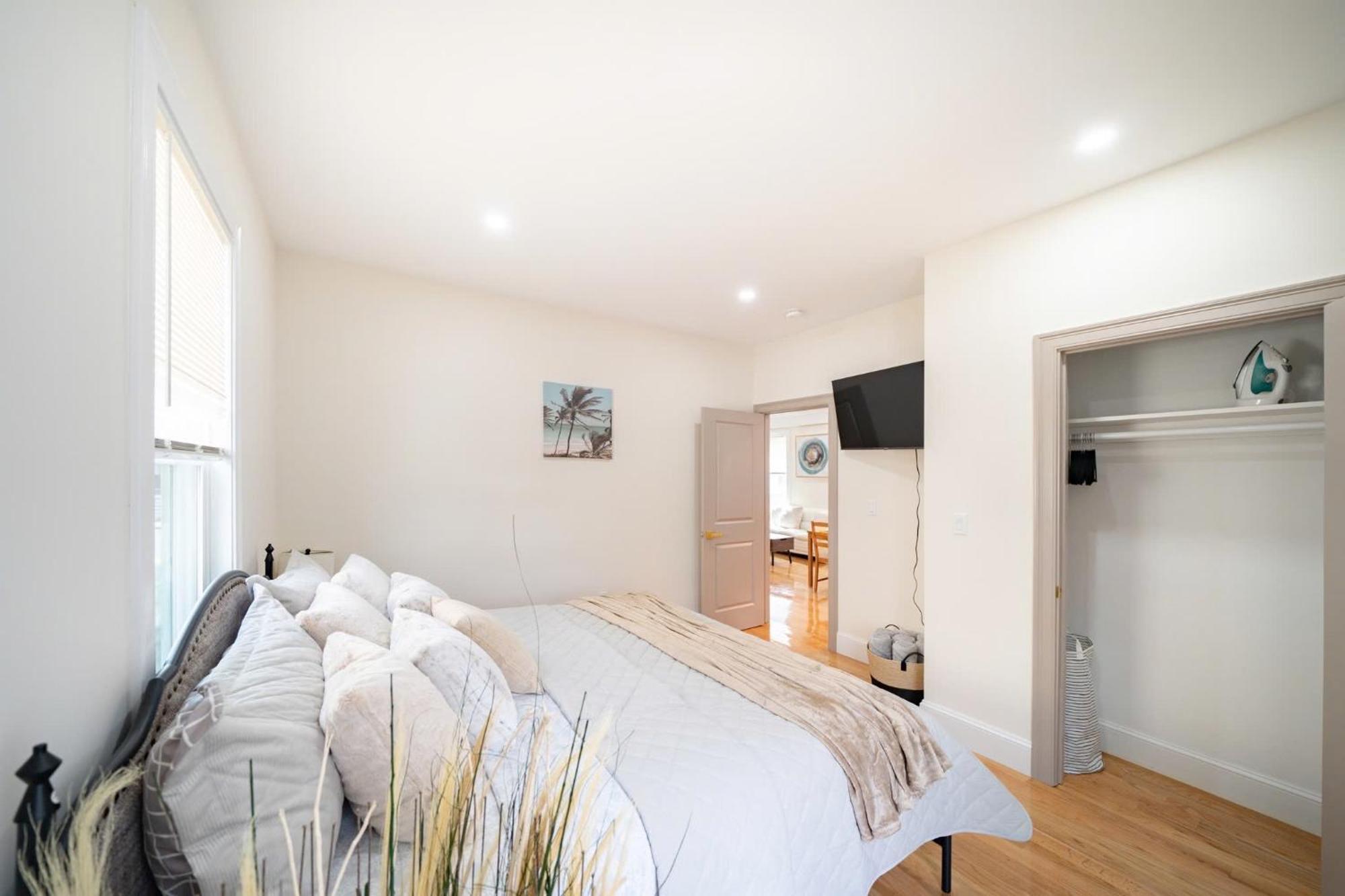 Apartment 82 Newly Renovated, Luxury In