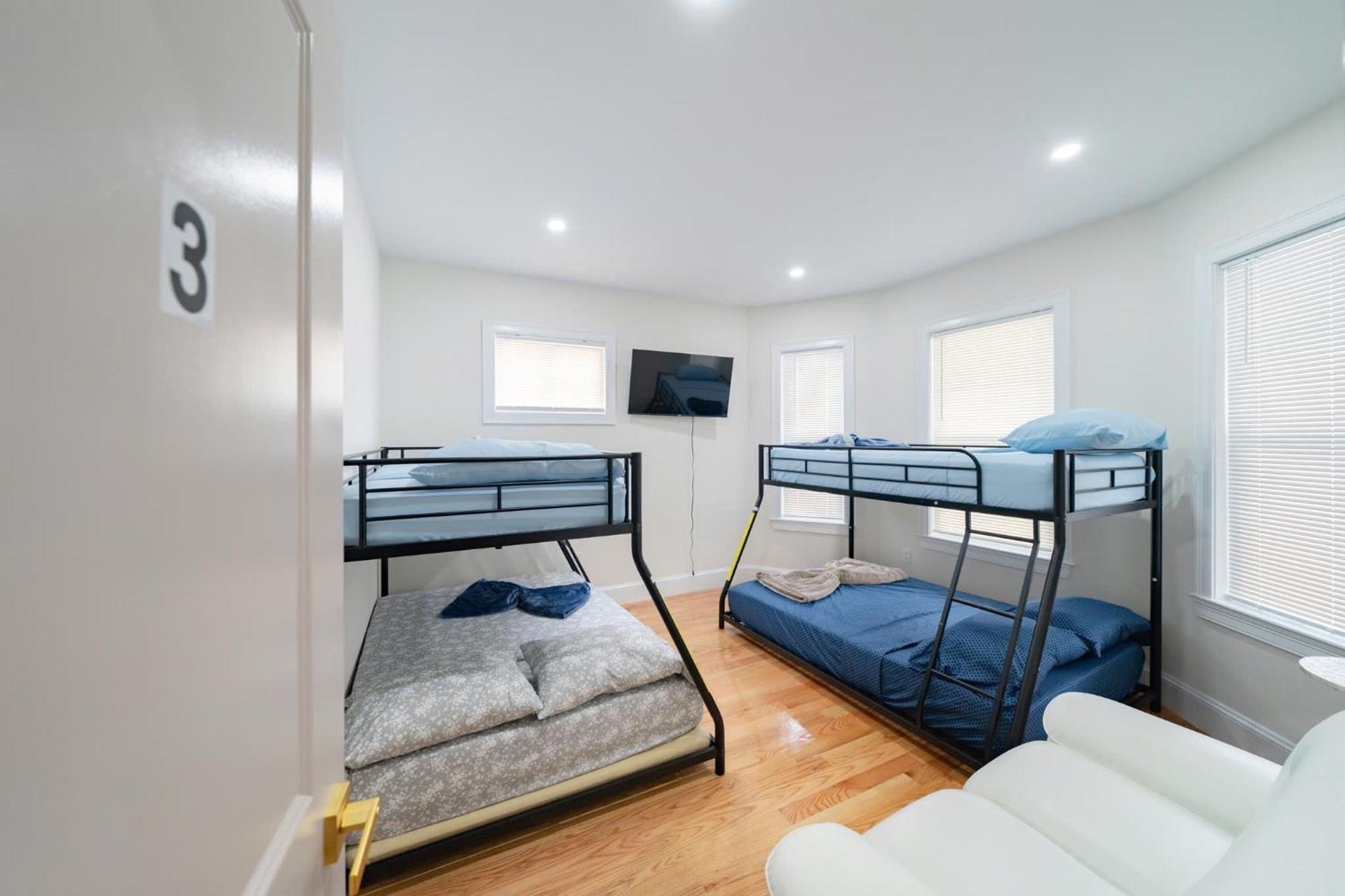 82 Newly Renovated, Luxury In * Boston