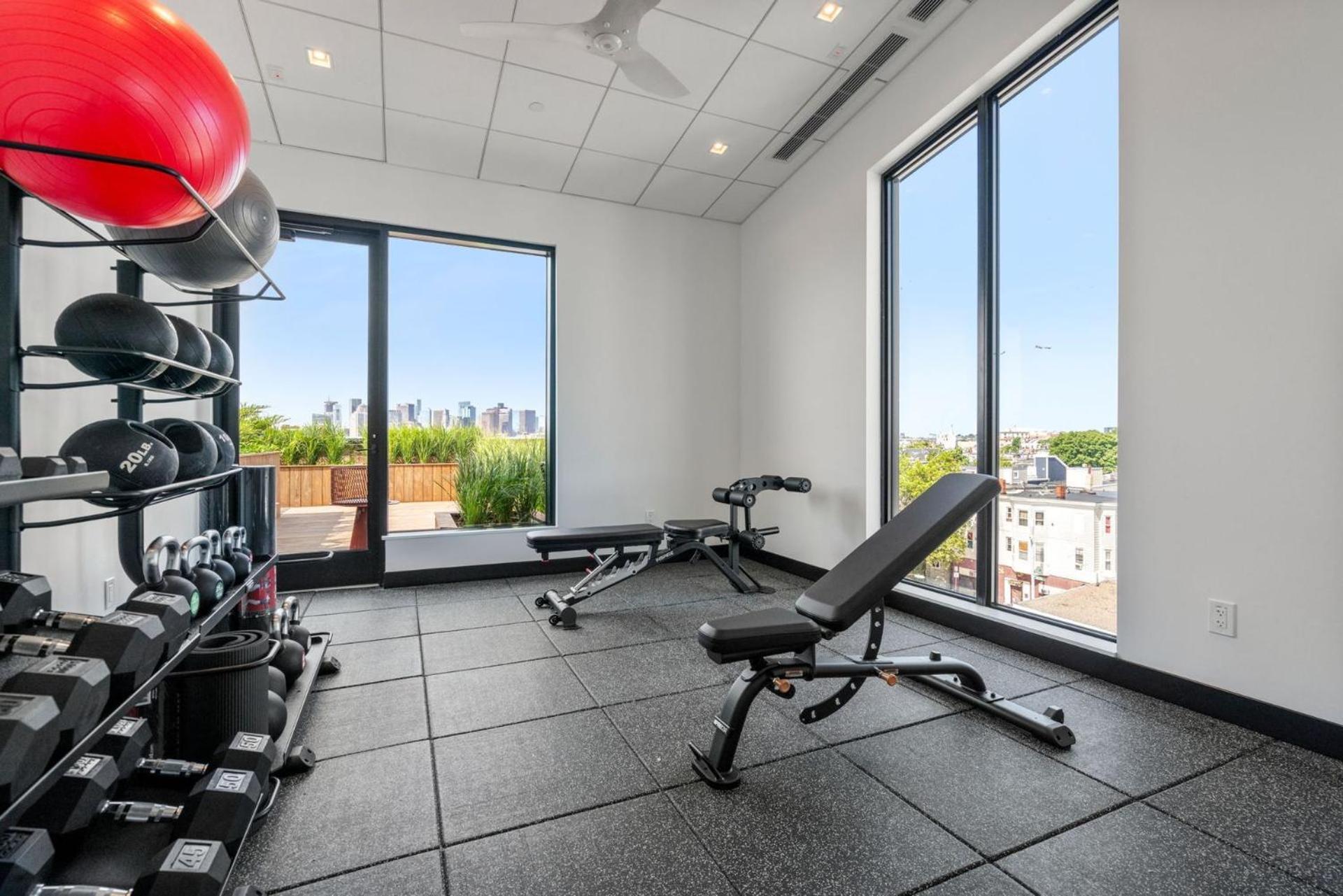 Apartment Luxury Furnished Near Logan Airport *