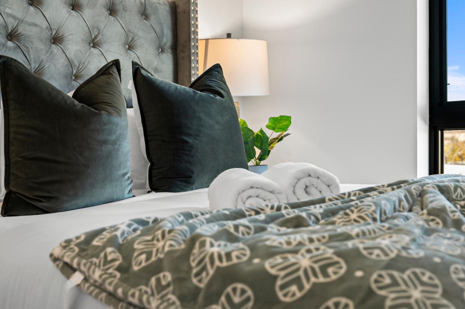 Apartment Luxury Furnished Near Logan Airport *