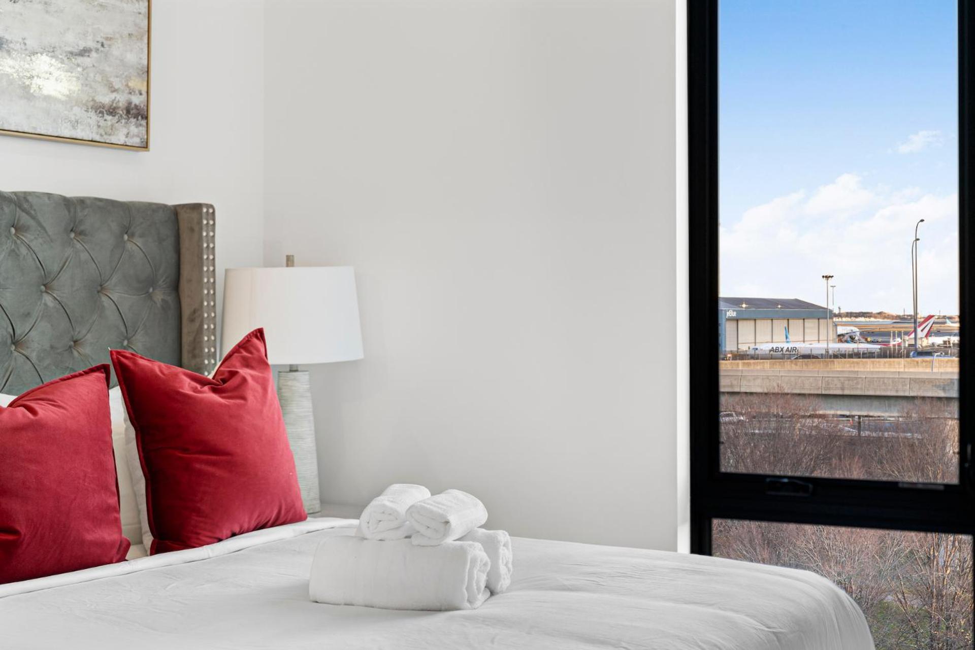 Apartment Luxury Furnished Near Logan Airport Boston