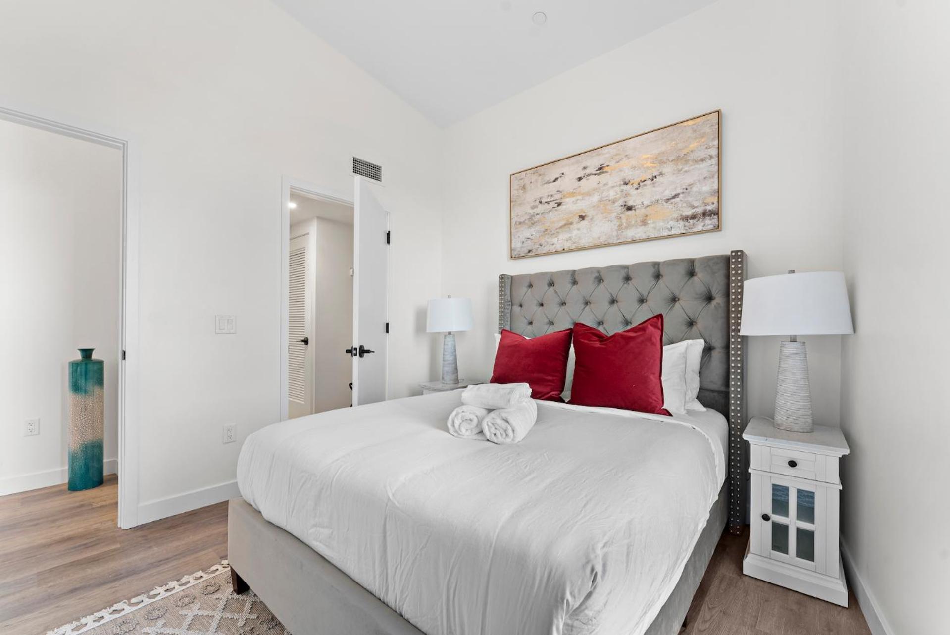 Luxury Furnished Near Logan Airport *