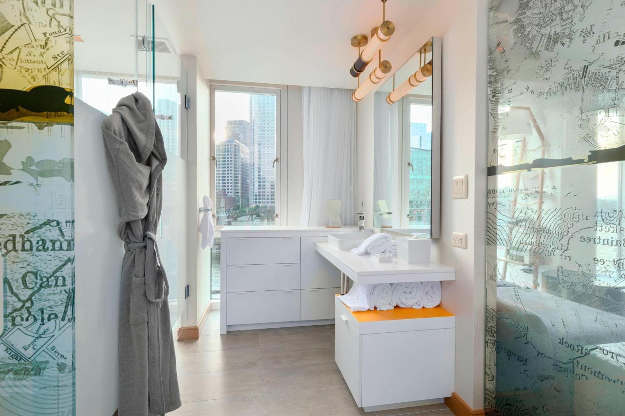 The Envoy Hotel, Autograph Collection 4* Boston