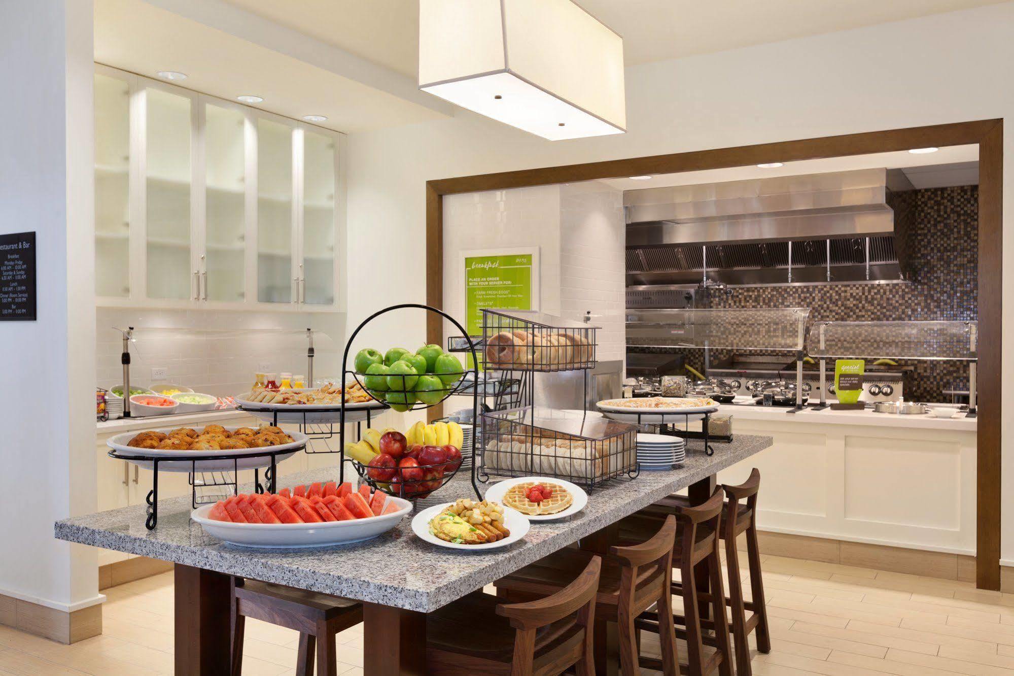Hotel Hilton Garden Logan Airport Boston