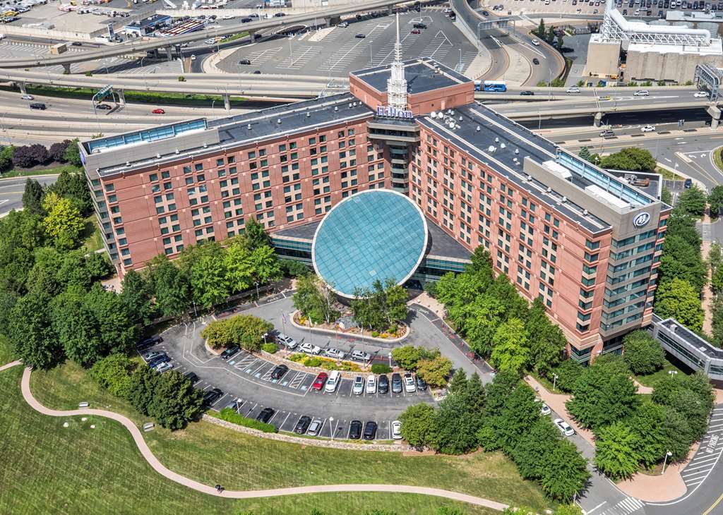 Hotel Hilton Logan Airport 4*