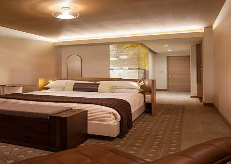 The Envoy Hotel, Autograph Collection Hotel 4*