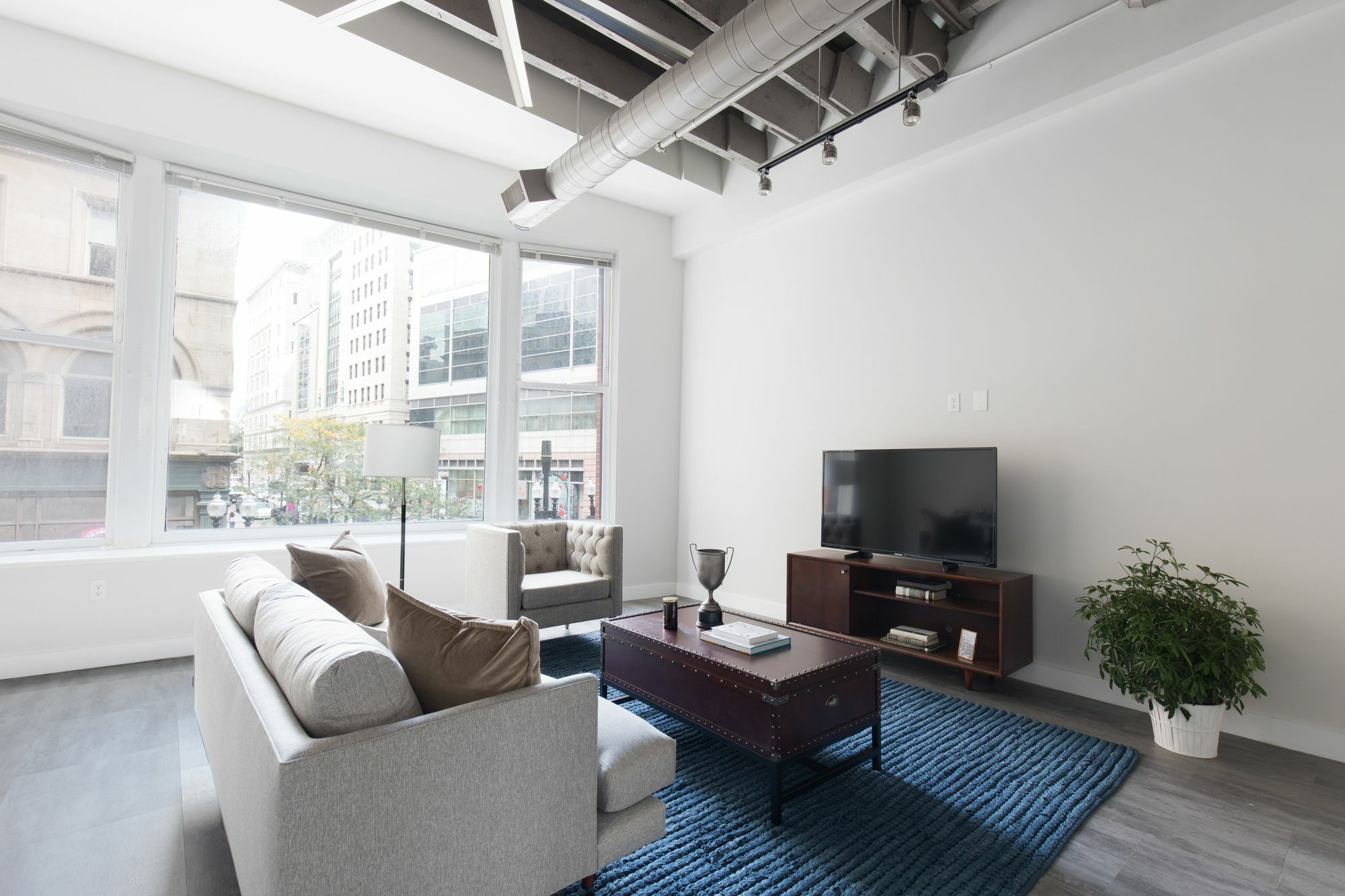 Expansive 1br In Downtown Crossing Hotel 4*