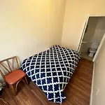 184 Bedrooms Near To Downtown