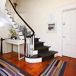 Charming & Stylish Studio On Beacon Hill #8