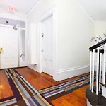 Charming & Stylish Studio On Beacon Hill #8