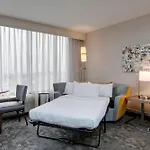 Courtyard By Marriott Boston Logan Airport