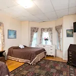 The Farrington Inn